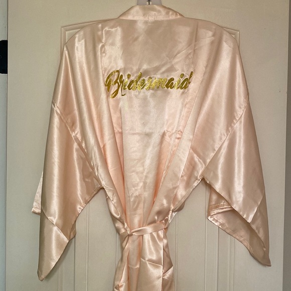 Bridesmaid Robe - Picture 1 of 6